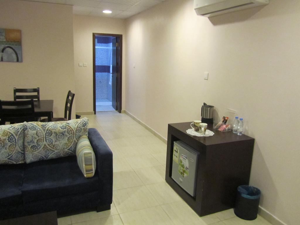 JW Inn Hotel Nadinah Zimmer foto